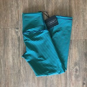 DYI Printed Signature Crop Stripe Navy and Ivy